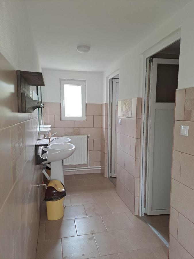 Cabane Areama Neagra Izvoru Mureşului Exterior foto